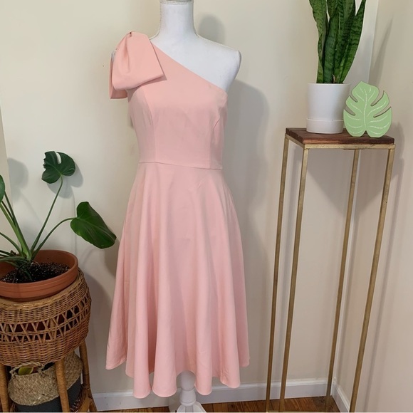 Gal Meets Glam Yvonne Dream Crepe One-Shoulder Dress in Rose Quarts sz 6 - Picture 2 of 6